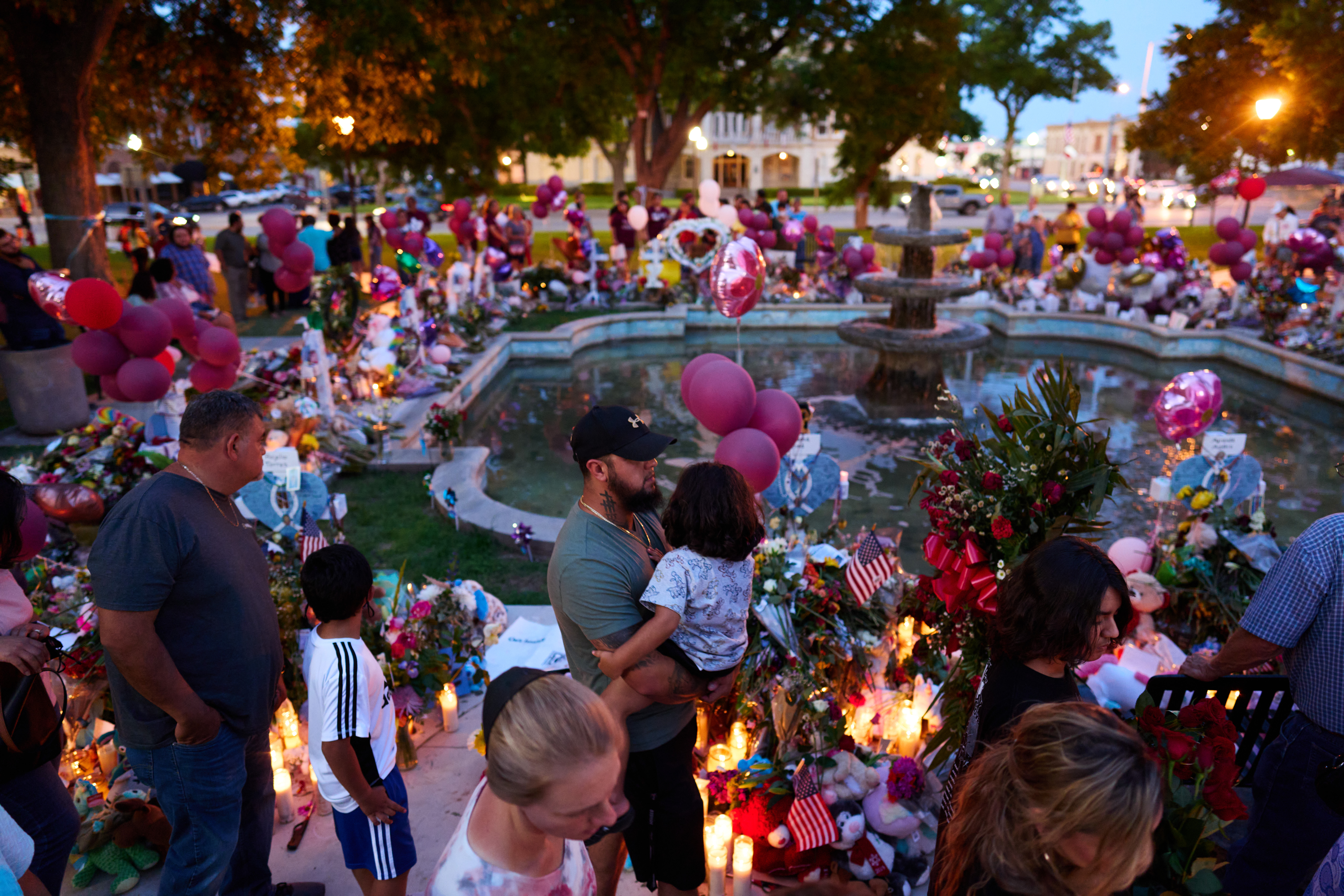 People mourn Robb Elementary School mass shooting